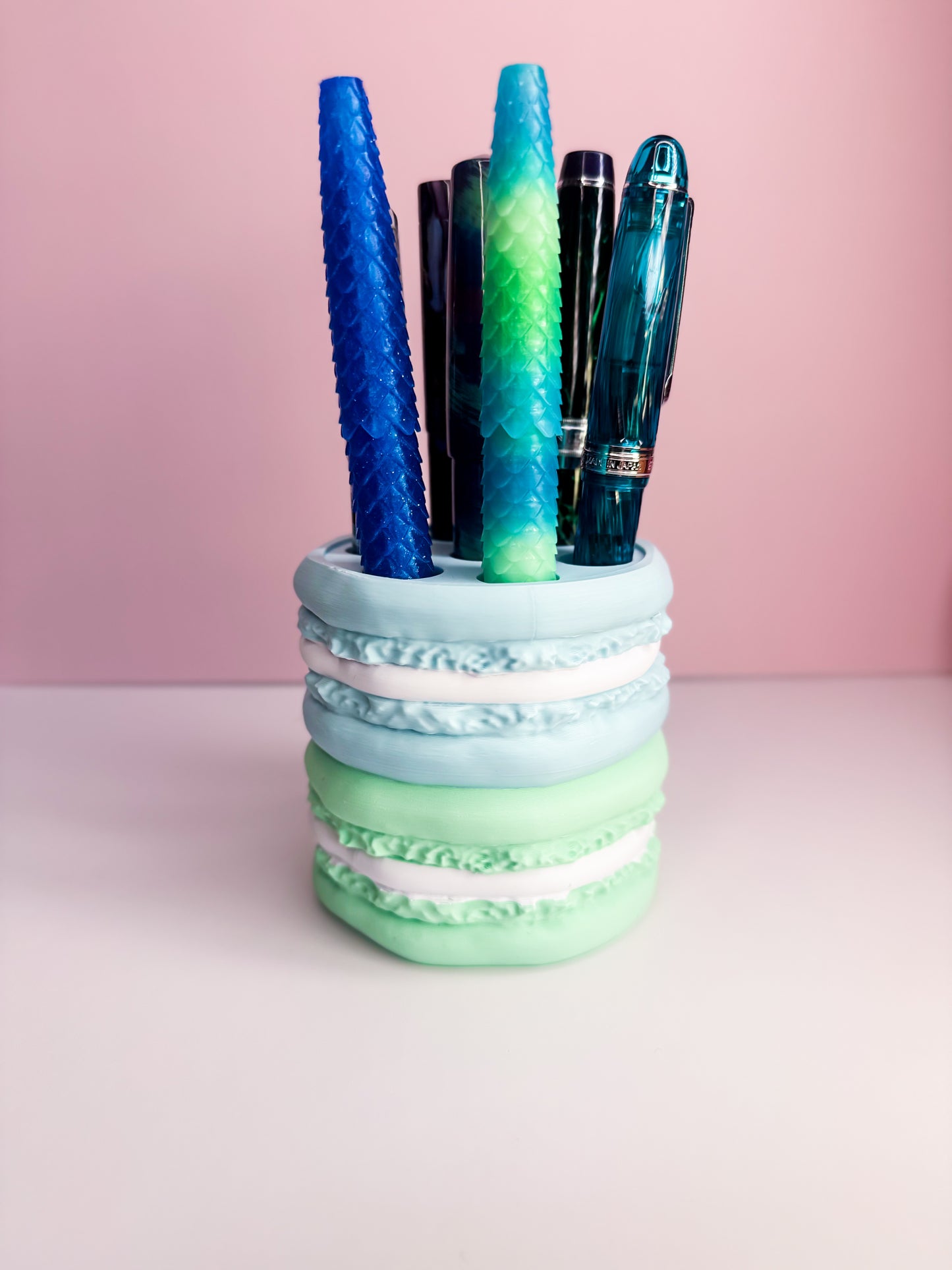 Macaron Pen Holder