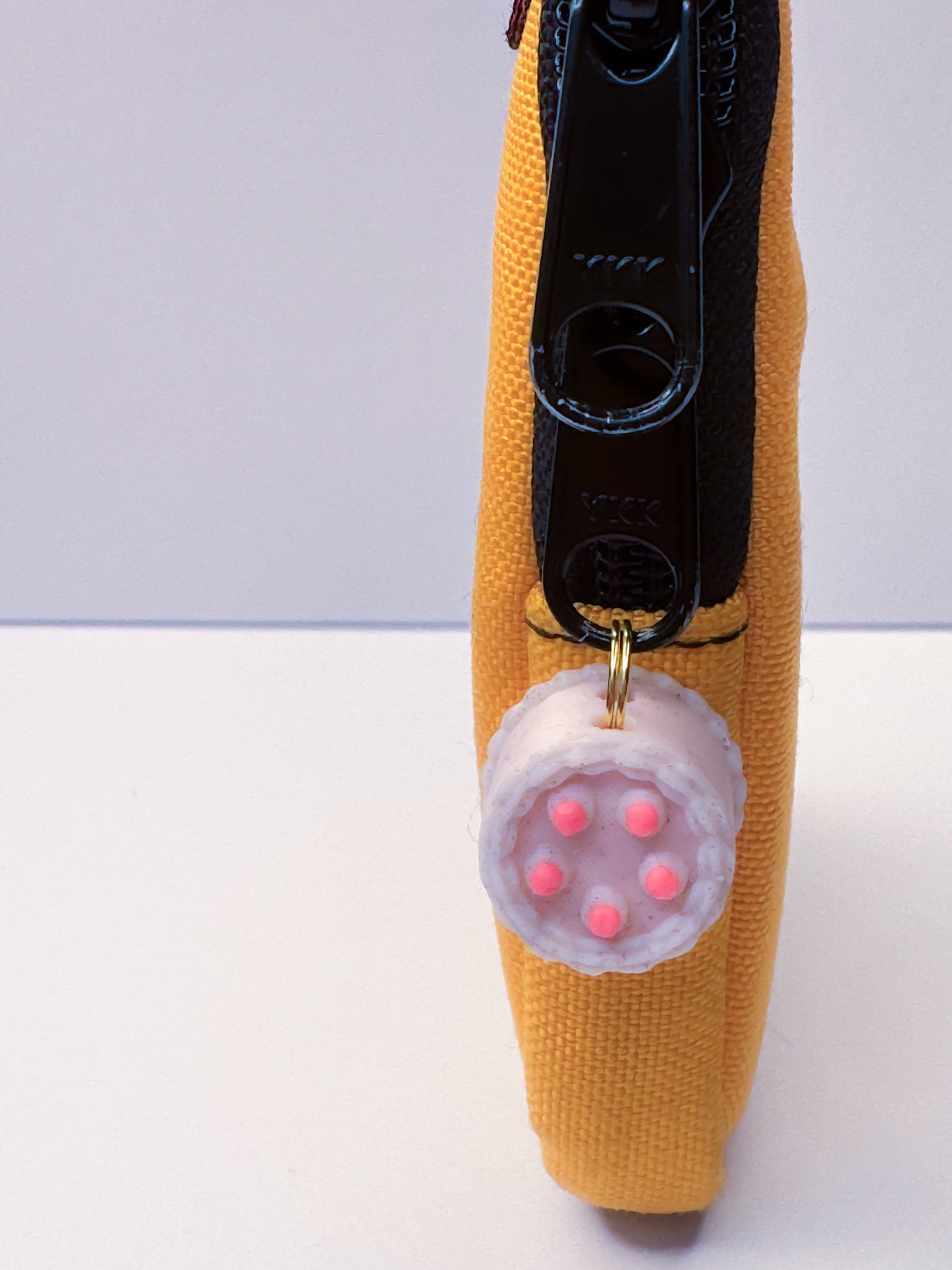 Cake- Charm/ Zipper Pull