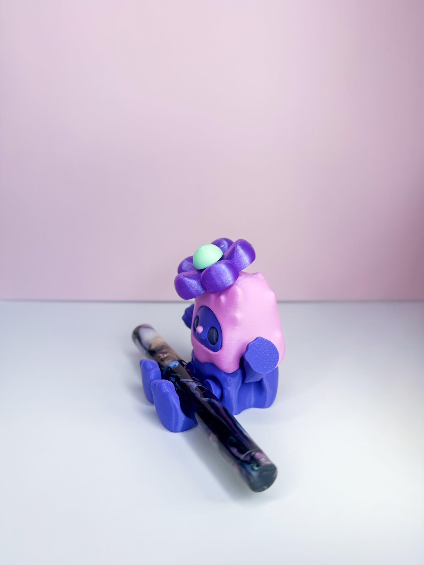 Yeti/ Sasquatch Pen Rest/ Phone Holders