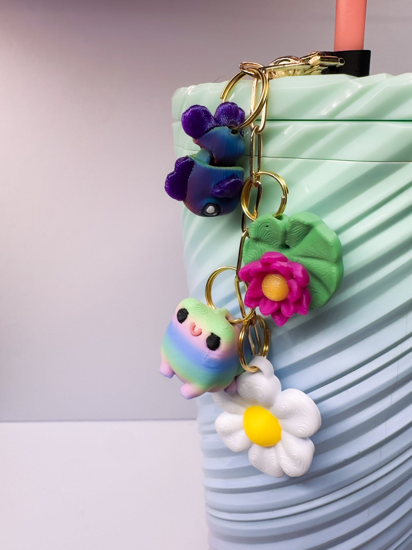 Daisy Flower Charm/ Zipper Pull