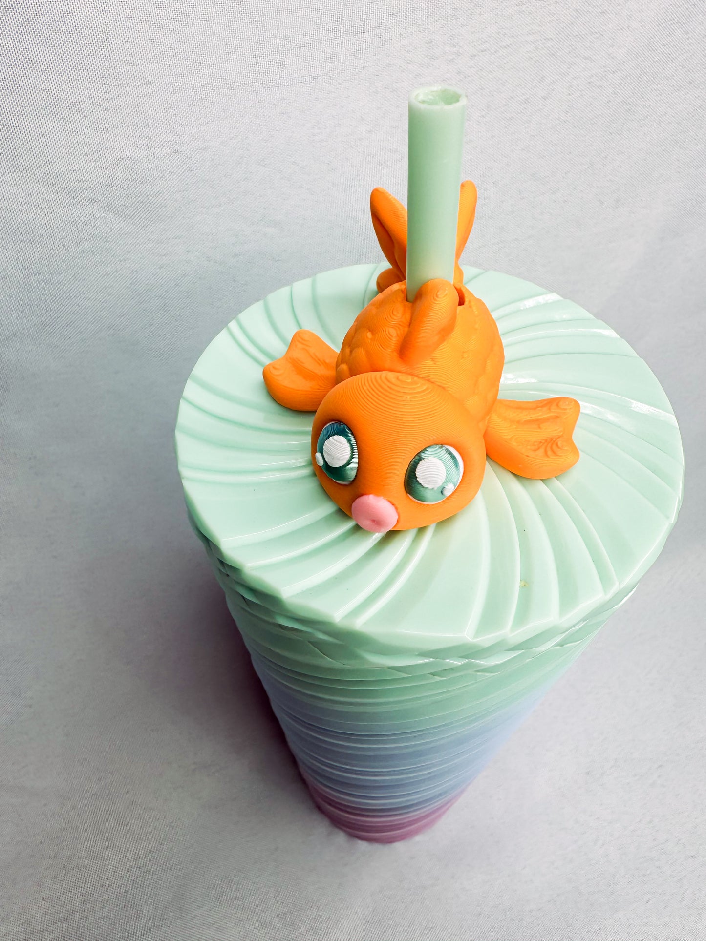 Goldfish Straw Topper