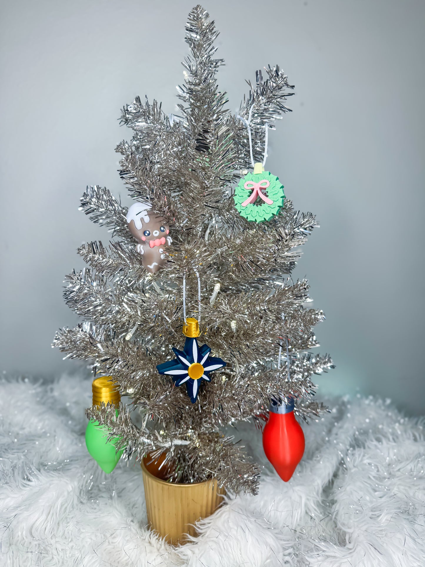 Holiday Ornaments/ Gift Toppers